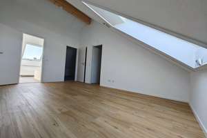 Erstbezug – Modernes 4-Zimmer-Reihenhaus mit Garten, 2 Bädern, Einbauküche & 2 Carports – Lilienstrasse 43, 90547 Stein – Vorschaubild 11