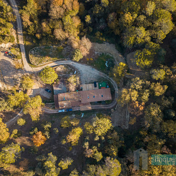 Finque Rustique mit 32 Hektar und einem Haus von 600 m²