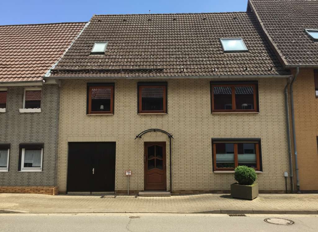 Immobilie in Katlenburg-Lindau - Gepflegtes Einfamilienhaus mit Charme im Ortskern von Katlenburg-Lindau - Bild 2