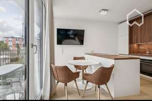 Exklusives 45m2-Appartement voll möbliert MAXVORSTADT – Petra-Kelly-Straße 15, 80797 Schwere-Reiter-Straße, München – Vorschaubild 2
