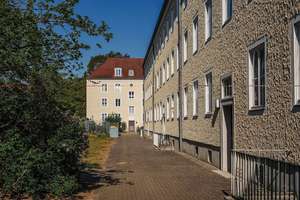 Zimmer 9,04 m² innerhalb einer 3er-WG // 1.OG rechts – Rilkehof 3, 38440 Stadtmitte (Ortsteil), Wolfsburg – Vorschaubild 2