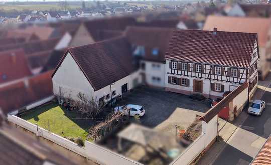 Traditionelles spätbarockes Fachwerkhaus unter Denkmalschutz – flexibel für Ihr Leben