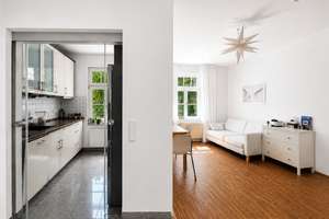 Stilvoll wohnen in der Au - hochwertige 2-Zimmer-Altbauwohnung in unmittelbarer Isarnähe – Die vollständige Adresse der Immobilie erhältst du vom Anbieter., 81541 Untere Au, München – Vorschaubild 4