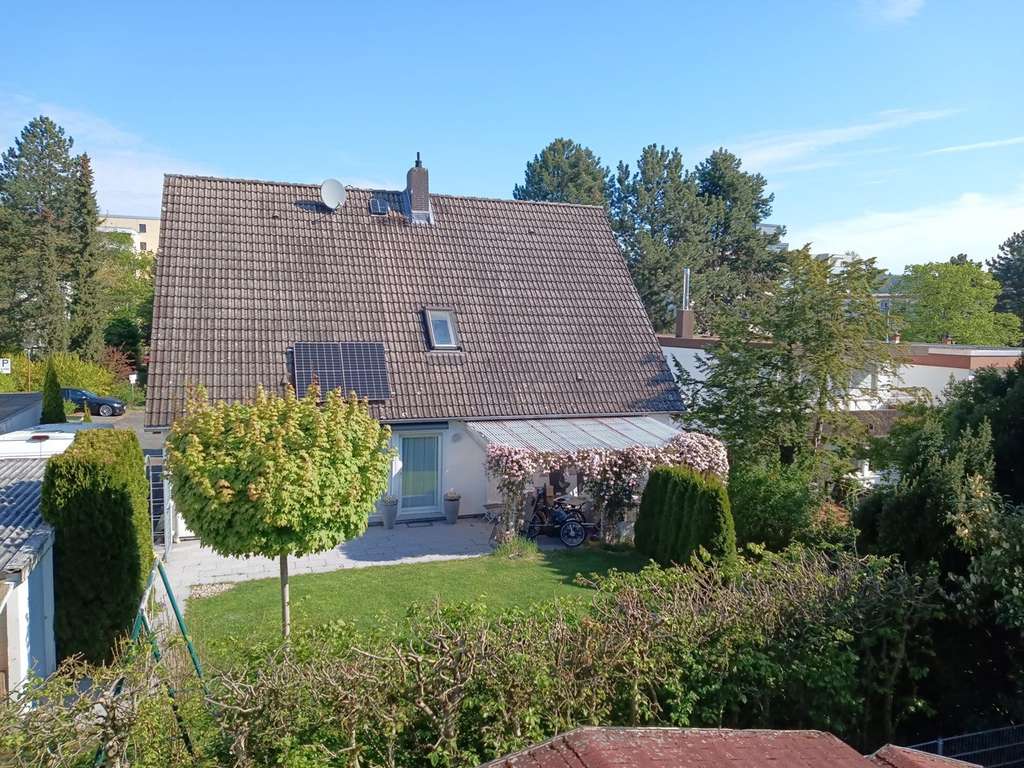 Immobilie in Mühltal - Ein-/Zweifamilienhaus mit über 200 m² Wohnfläche - Ruhig und doch zentral gelegen - Bild 3