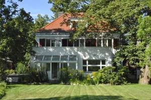 Alltagstauglich und großzügig wohnen in dieser Villa in Zehlendorf – Roonstraße 12, 14163 Zehlendorf, Berlin – Vorschaubild 2