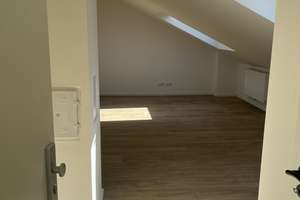 Helle 2-Zimmer-Dachgeschosswohnung zum Erstbezug – Die vollständige Adresse der Immobilie erhältst du vom Anbieter., 70806 Kornwestheim – Vorschaubild 3