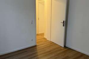 Ruhige Altbauwohnung mit eigenem Grün – Paulusstr. 22/1, 70197 Vogelsang, Stuttgart – Vorschaubild 10