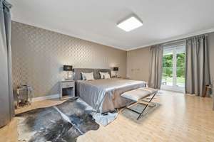 Großzügige Villa auf einem wunderschönen Grundstück. – Die vollständige Adresse der Immobilie erhältst du vom Anbieter., 22359 Volksdorf, Hamburg – Vorschaubild 7