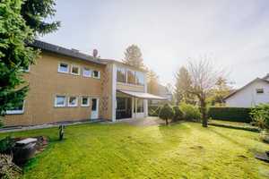Tolles Haus - tolles Grundstück!
Zweifamilienhaus mit Doppelgarage – Bielefeld – Vorschaubild 2