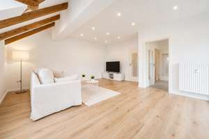 Erstbezug nach Sanierung* 2-RW* DG* neue EBK* moderne Möblierung* Balkon* Bad mit Wanne* TG-E-SP* – Hempelweg 10, 1324 Bühlau/Weißer Hirsch, Dresden – Vorschaubild 4