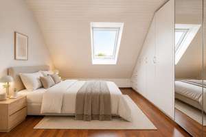 Maisonettewohnung in direkter Rheinnähe mit Balkon, Kamin & Einbauküche im Herzen von Rodenkirchen – Die vollständige Adresse der Immobilie erhältst du vom Anbieter., 50996 Rodenkirchen (Ortsteil), Köln – Vorschaubild 21