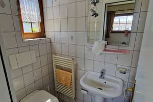 Tolles Einfamilienhaus im Bungalowstil mit wunderschönem parkähnlichen Gartengrundstück in Weitefeld – Die vollständige Adresse der Immobilie erhältst du vom Anbieter., 57586 Weitefeld – Vorschaubild 24