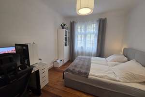 Traumhafte 2-Zi-Wohnung mit BALKON in STILvollem ALTBAU und ausgezeichneter CITYLAGE – Theresienstraße 35, 90762 Altstadt, Innenstadt, Fürth – Vorschaubild 10