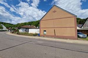 Großzügiges Bauernhaus mit Fotovoltaikanlage und Garten 
  in Tholey OT 


 – Die vollständige Adresse der Immobilie erhältst du vom Anbieter., 66636 Tholey – Vorschaubild 8