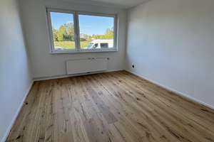Stilvoll renovierte 3- Zimmer Wohnung mit grünem Ausblick – Hogenfelder Kamp 14, 22457 Schnelsen, Hamburg – Vorschaubild 2