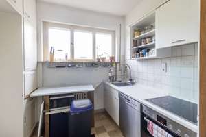 *Großzügiges Zweifamilienhaus mit zwei Garagen in familienfreundlicher Lage* – Die vollständige Adresse der Immobilie erhältst du vom Anbieter., 73033 Göppingen – Vorschaubild 8