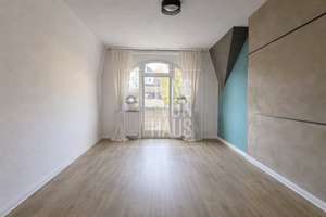 Sonnenberg: Charmante Altbau-Dachgeschosswohnung am Kurpark – Die vollständige Adresse der Immobilie erhältst du vom Anbieter., 65191 Sonnenberg, Wiesbaden – Vorschaubild 1