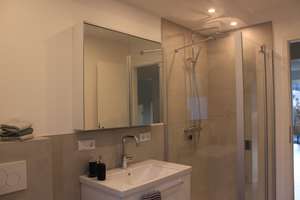 Vollausgestattete 2,5-Zimmer-Hochparterre-Wohnung mit Terrasse – Sandrartstrasse 22, 80687 St. Ulrich, München – Vorschaubild 8