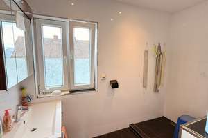 Renovierungsbedürftiges Reihenmittelhaus in schöner Wohnlage von Erftstadt – Die vollständige Adresse der Immobilie erhältst du vom Anbieter., 50374 Erftstadt – Vorschaubild 3