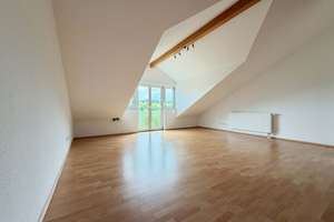Herzensheimat für Familien. 5 moderne Zimmer
auf 132 m². TOP-Energiewerte. Eigener Garten &
Carpor