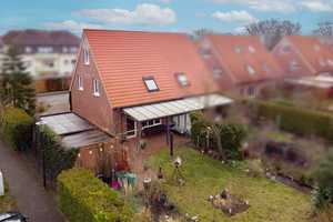 Zögern Sie nicht: Gepflegte Doppelhaushälfte mit Garten und Garage in Top-Lage – Asternweg 2, 17033 Neubrandenburg – Vorschaubild 2