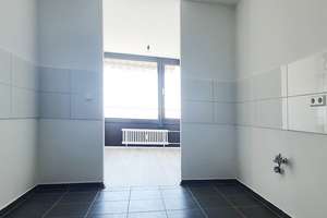 Zentrale 3-Zimmer-Wohnung mit tollem Ausblick in Mannheim – Neckarpromenade 25, 68167 Neckarstadt-Ost/Wohlgelegen, Mannheim – Vorschaubild 4