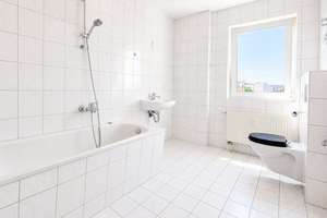 Gemütliche Dachgeschoss-Wohnung mit Balkon in Stadtfeld Ost! – 39108 Stadtfeld Ost, Magdeburg – Vorschaubild 5