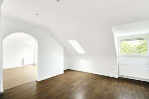Gehoben modernisierte Wohnung mit 2x Balkonen und Wohnküche – Die vollständige Adresse der Immobilie erhältst du vom Anbieter., 42651 Solingen-Mitte, Solingen – Vorschaubild 9