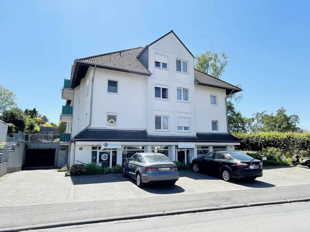 Helle, gepflegte 2-Zimmer ETW mit Tiefgaragenstellplatz in ruhiger Lage von Odenthal-Voiswinkel.