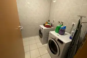 Rodenbach, 2 Reihenmittelhäuser mit je 5 ZKB, 2 Bäder, Gäste WC, 2 Carport Klimaanlage – Kaiserslautern (Kreis) – Vorschaubild 14