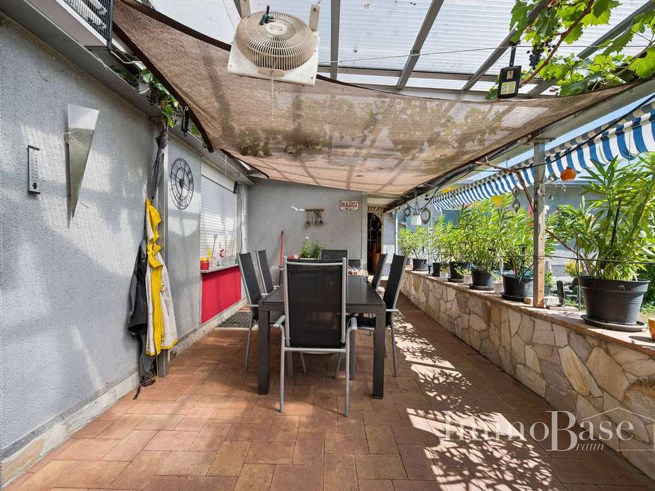 Überdachte Terrasse