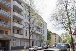 Erstattung der Erwerbsnebenkosten: Vermietete 4-Zimmer-Wohnung mit Balkon nahe Sonnenallee – Roseggerstraße 9, 12043 Neukölln (Ortsteil), Berlin – Vorschaubild 2