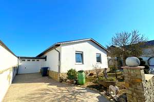 Mediterraner Bungalow mit Panorama-Terrasse, Gartenidylle & Garage – Die vollständige Adresse der Immobilie erhältst du vom Anbieter., 54331 Pellingen – Vorschaubild 14