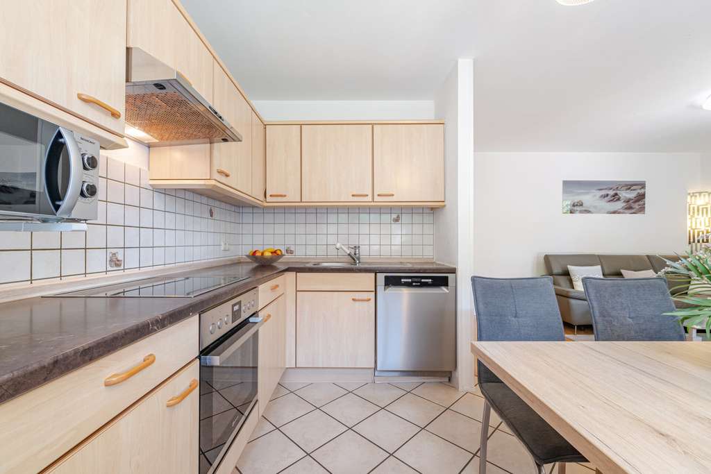 Immobilie in Hausham - Ein Steinwurf zum Schliersee - ruhige & gepflegte 3-Zimmer Erdgeschosswohnung mit sonnigem Garten - Bild 3