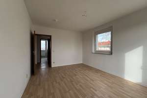 5-Zimmer-Wohnung plus Hauswirtschaftsraum auf 122 qm – Carl-von-Ossietzky-Straße 135, 9127 Gablenz, Chemnitz – Vorschaubild 12
