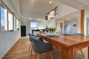 MÖBLIERT - SOPHISTICATED LIVING - 3-Zimmer-Wohnung in Vaihingen – Die vollständige Adresse der Immobilie erhältst du vom Anbieter., 70563 Österfeld, Stuttgart – Vorschaubild 1