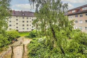 Altbaucharme trifft Top-Lage – Stilvolles Apartment mit Balkon nähe Bahnhof Charlottenburg – Die vollständige Adresse der Immobilie erhältst du vom Anbieter., 10629 Charlottenburg, Berlin – Vorschaubild 1