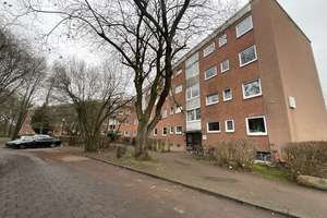 Helle 2,5 Zimmer- Wohnung im 2.Obergeschoss mit Balkon und Tageslichtbad mit Wanne – Klipperstr. 2, 23558 Buntekuh, Lübeck – Vorschaubild 1