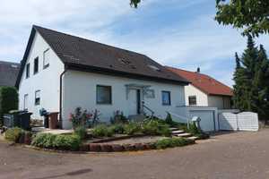 Freistehendes Zweifamilienhaus mit großem Garten – Ludwigsburg (Kreis) – Vorschaubild 2