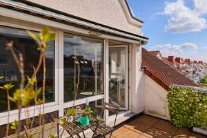 Lichtdurchflutete 2,5-Zi.-DG-Wohnung mit Galerie & Balkon in Nied – Ferdinand-Scholling-Ring 96, 65934 Nied, Frankfurt am Main – Vorschaubild 10