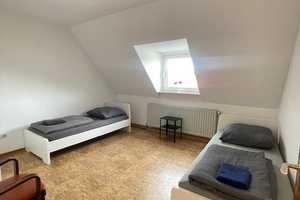 * Zentral gelegene 3 Zimmer Wohnung * – Grabbestraße 11, 30165 Hannover – Vorschaubild 1
