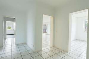 Essen-Rellinghausen: Ihr neues Zuhause mit Balkon und Garage, sofort bezugsfrei – Die vollständige Adresse der Immobilie erhältst du vom Anbieter., 45134 Rellinghausen, Essen – Vorschaubild 2