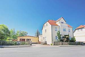 Mehrfamilienhaus mit 3 Wohnungen und großem Werkstattgebäude in Jessen (Elster) OT Holzdorf – Die vollständige Adresse der Immobilie erhältst du vom Anbieter., 6917 Jessen (Elster) – Vorschaubild 1