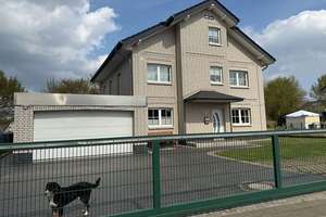 Traumhaftes 1-2 FH mit Doppelgarage in Steinheim – Ihr neues Zuhause wartet auf Sie! – Die vollständige Adresse der Immobilie erhältst du vom Anbieter., 32839 Steinheim – Vorschaubild 2