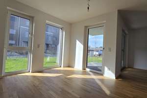 Bezug sofort + Anfragen nur per Mail + Terrasse + Tiefgarage +  4 Zimmer warten auf eine Familie + H
