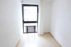 Große 3-Zimmer-Wohnung mit 2 Balkonen in direkter Rheinlage – Am Frankenturm 5, 50667 Altstadt/Nord, Köln – Vorschaubild 6