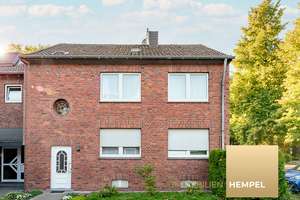 Wohnen am Kastell - Zweifamilienhaus mit moderner Eigentümerwohnung am Oberhausener Kastell