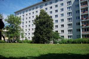 Geräumige 2-Raum-Wohnung mit Dusche nahe Theaterplatz – Straße der Nationen 50, 9111 Zentrum, Chemnitz – Vorschaubild 2