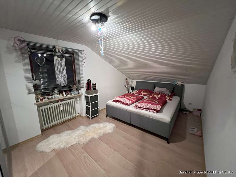 Immobilie in Grafenwiesen - Mehrfamilienhaus mit 5 Einheiten – teilvermietet, mit großem Grundstück - Bild 4