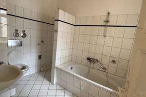 Geräumige 4-Zimmer-Whg. in schönem Jugendstilhaus zu vermieten // Vinetaplatz 4, Kiel-Gaarden – Vinetaplatz 4, 24143 Gaarden-Ost, Kiel – Vorschaubild 4